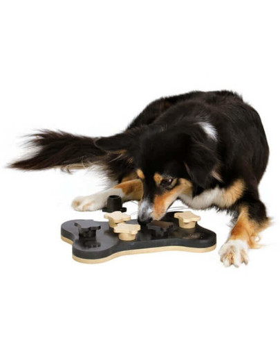 TRIXIE Zábavná hračka dog activity game bone / kosť 31 x 20 cm
